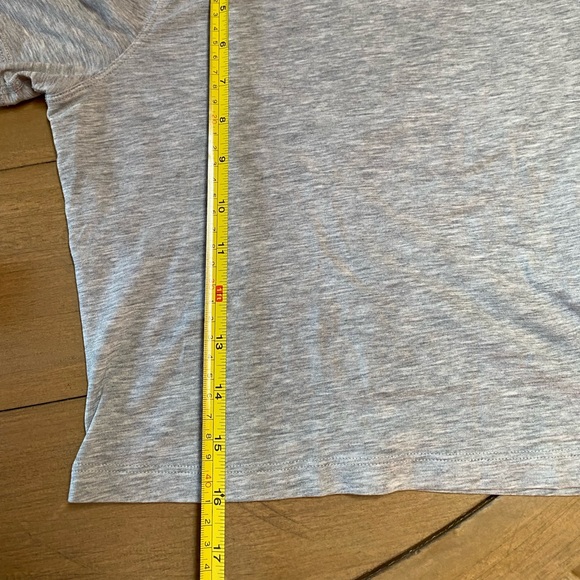 2 pack Kitsilano tshirt grey and pink XS and XXS excellent condition - Picture 5 of 9